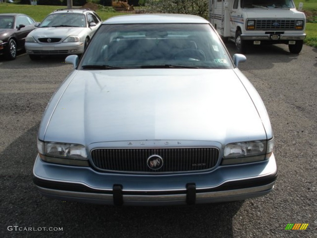 1995 LeSabre Custom - Light Adriatic Blue Metallic / Blue photo #2