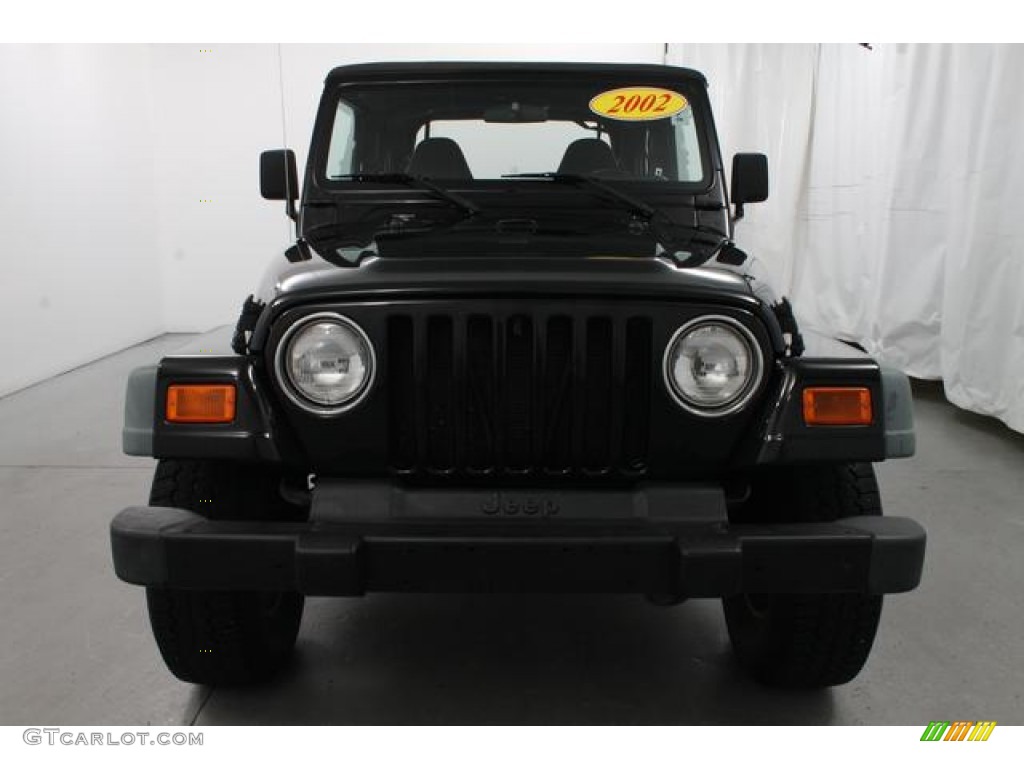 2002 Wrangler SE 4x4 - Black / Agate Black photo #2