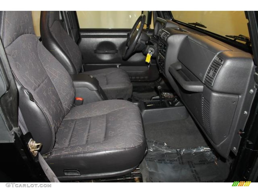 2002 Wrangler SE 4x4 - Black / Agate Black photo #16