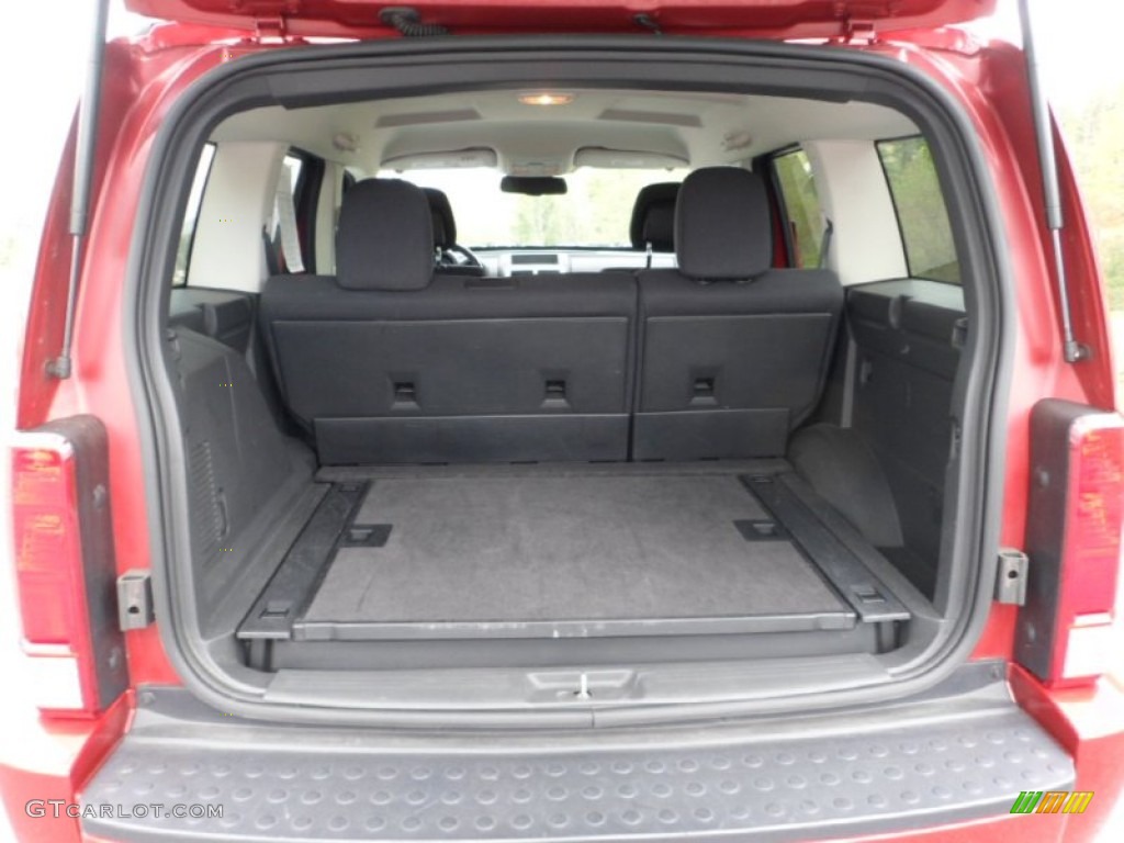 2011 Dodge Nitro SXT 4x4 Trunk Photo #63965158