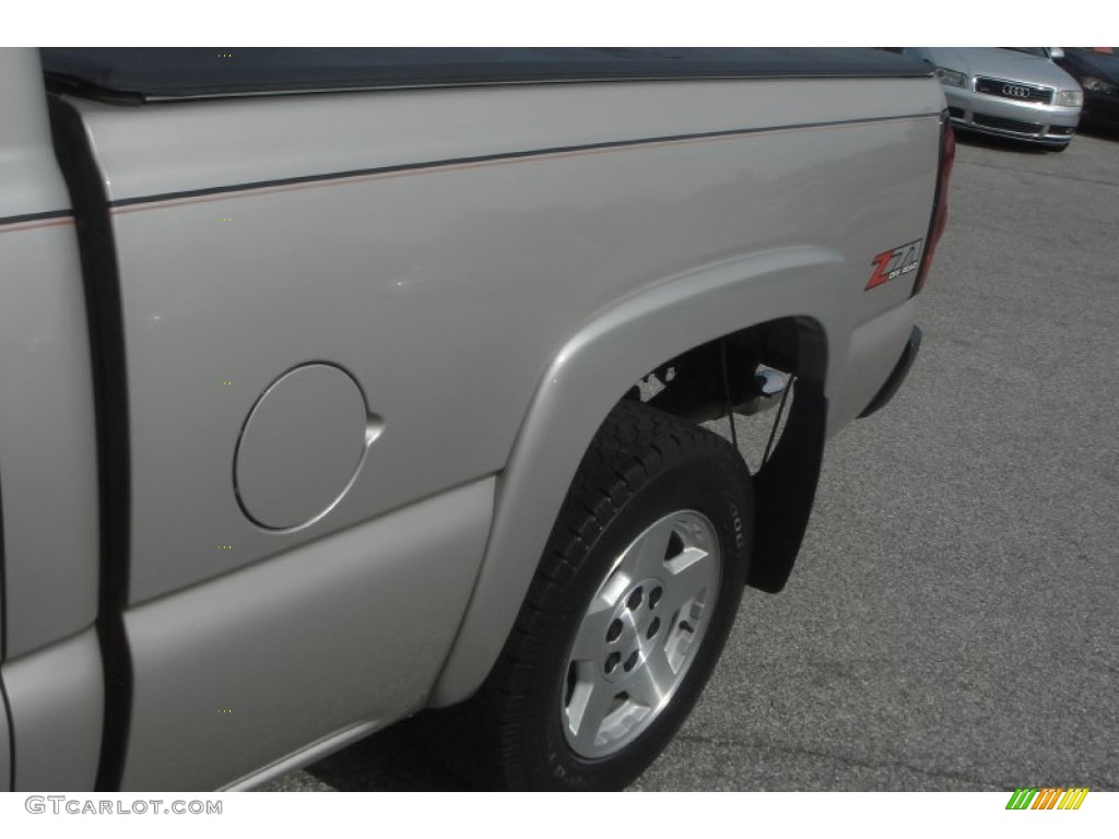 2004 Silverado 1500 LT Extended Cab 4x4 - Silver Birch Metallic / Medium Gray photo #49