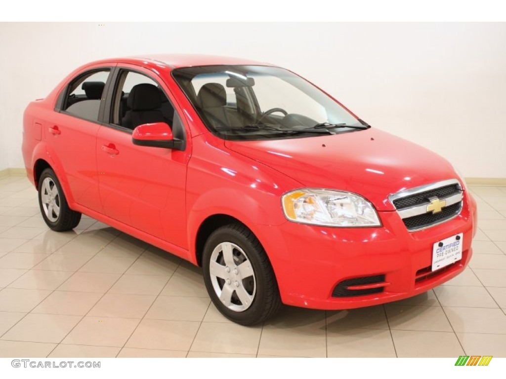 2010 Aveo LT Sedan - Victory Red / Charcoal photo #1