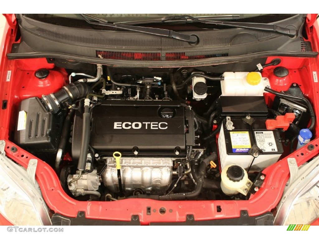 2010 Aveo LT Sedan - Victory Red / Charcoal photo #16