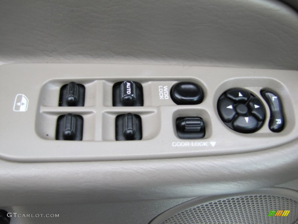 2005 Dodge Ram 3500 SLT Quad Cab 4x4 Controls Photo #63974973