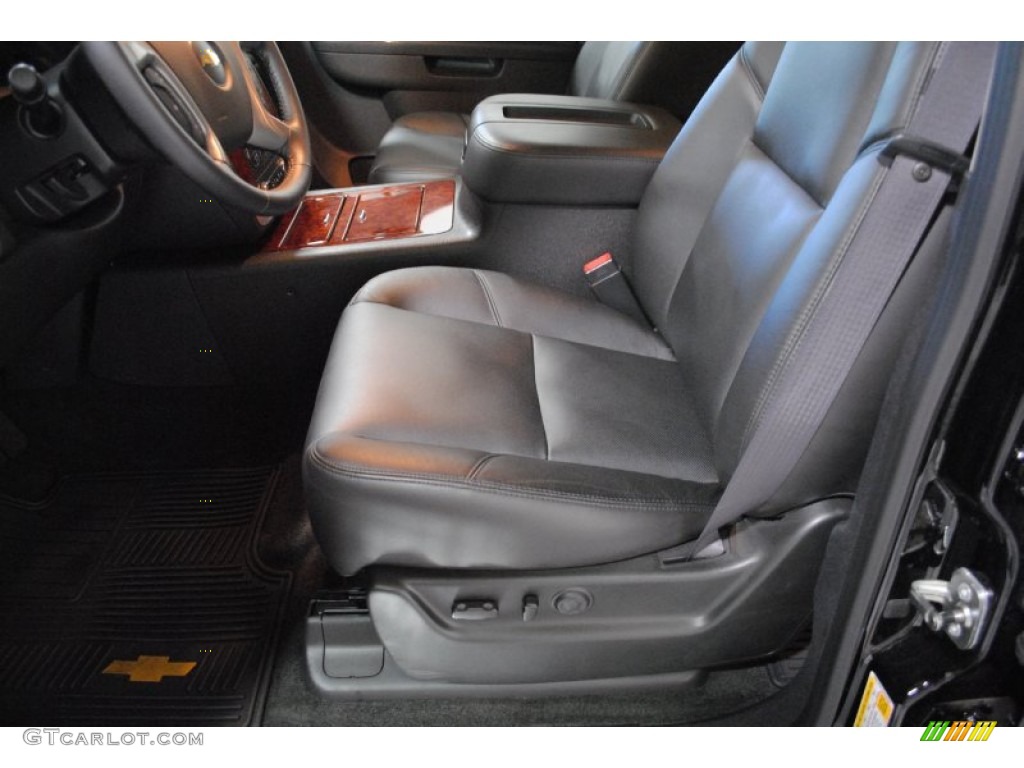 2011 Avalanche LTZ 4x4 - Black / Ebony photo #12