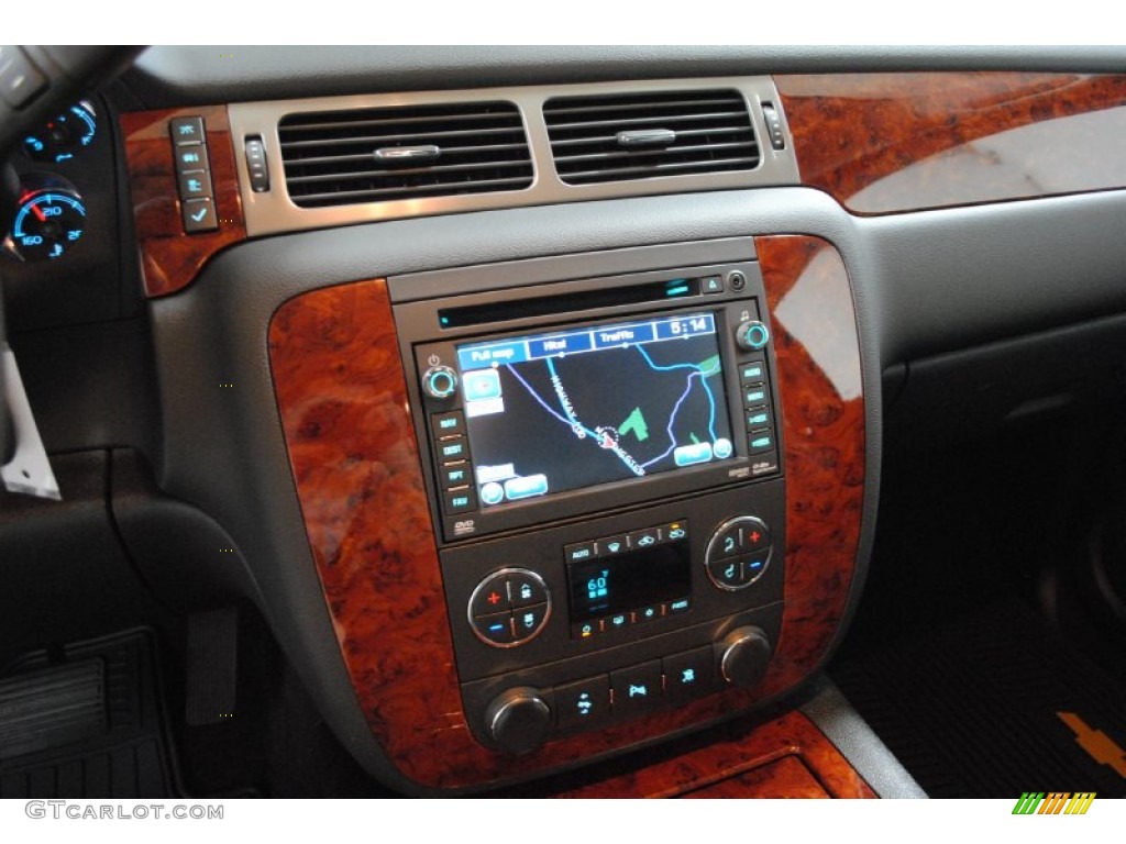 2011 Avalanche LTZ 4x4 - Black / Ebony photo #14