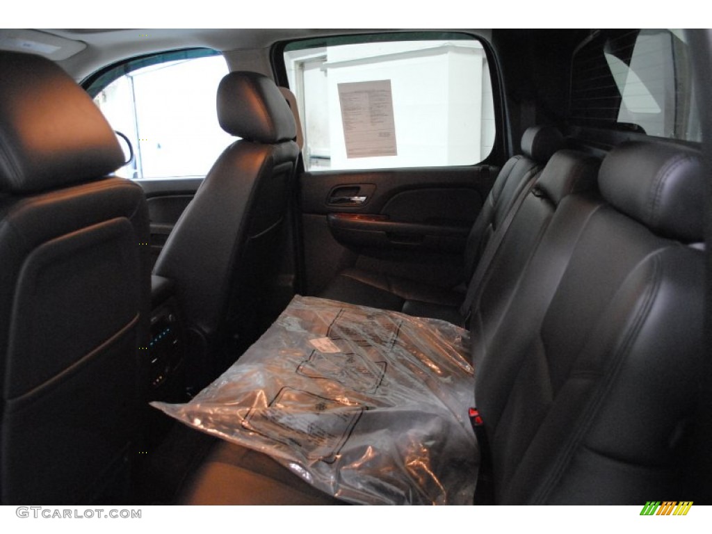 2011 Avalanche LTZ 4x4 - Black / Ebony photo #20