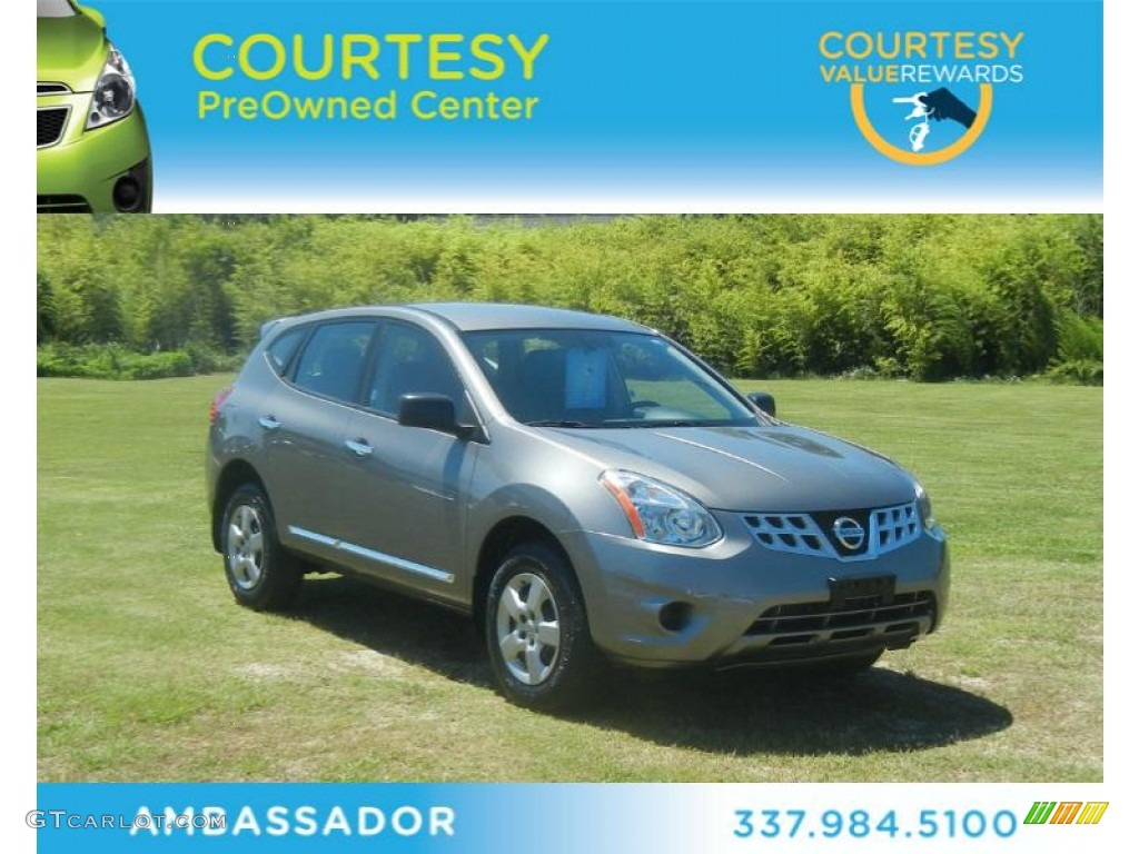 Platinum Graphite Nissan Rogue