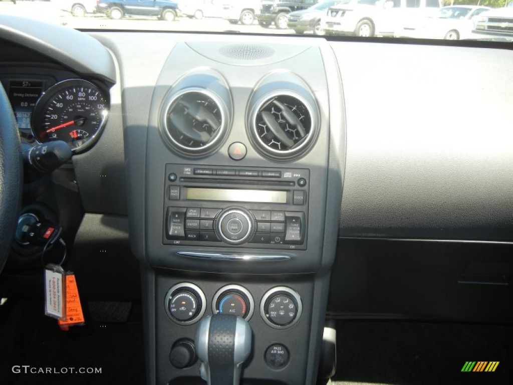 2011 Rogue S - Platinum Graphite / Gray photo #17