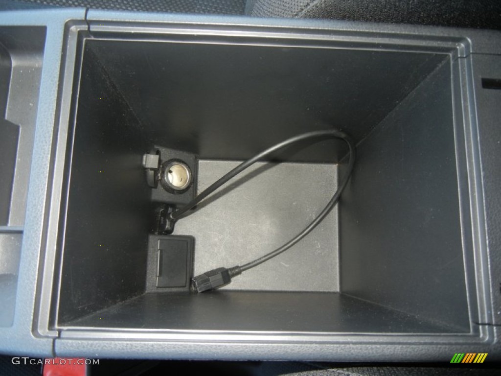 2011 Rogue S - Platinum Graphite / Gray photo #22