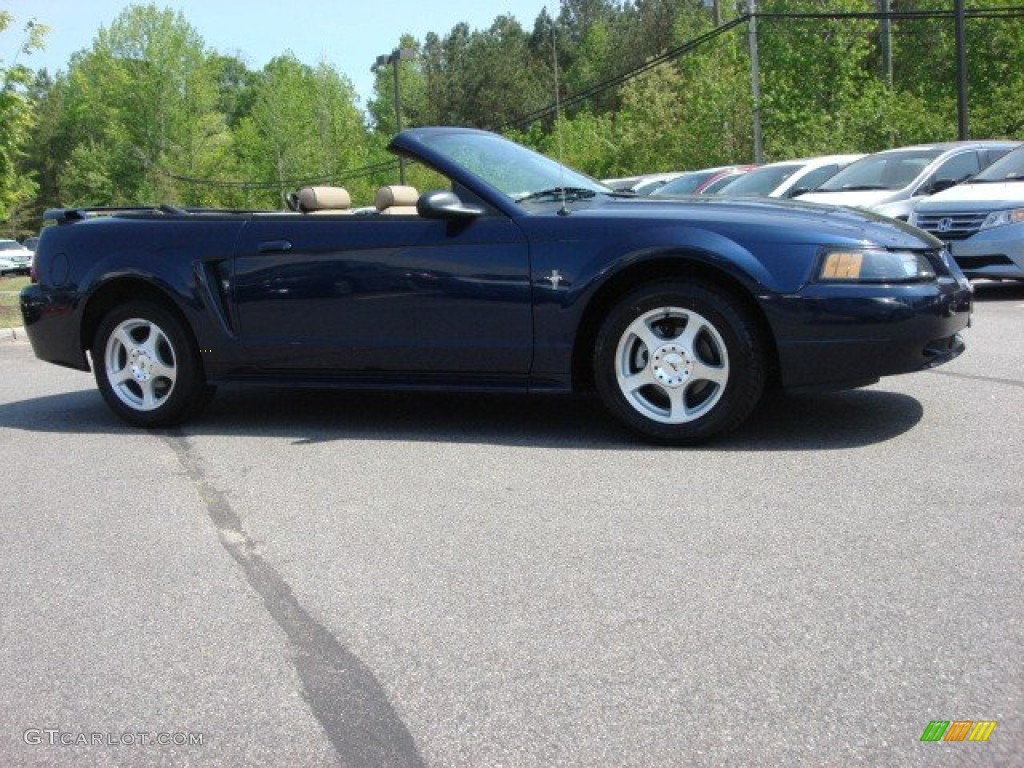 2003 Mustang V6 Convertible - True Blue Metallic / Medium Parchment photo #7