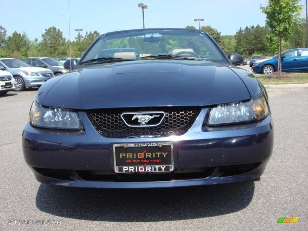 2003 Mustang V6 Convertible - True Blue Metallic / Medium Parchment photo #9
