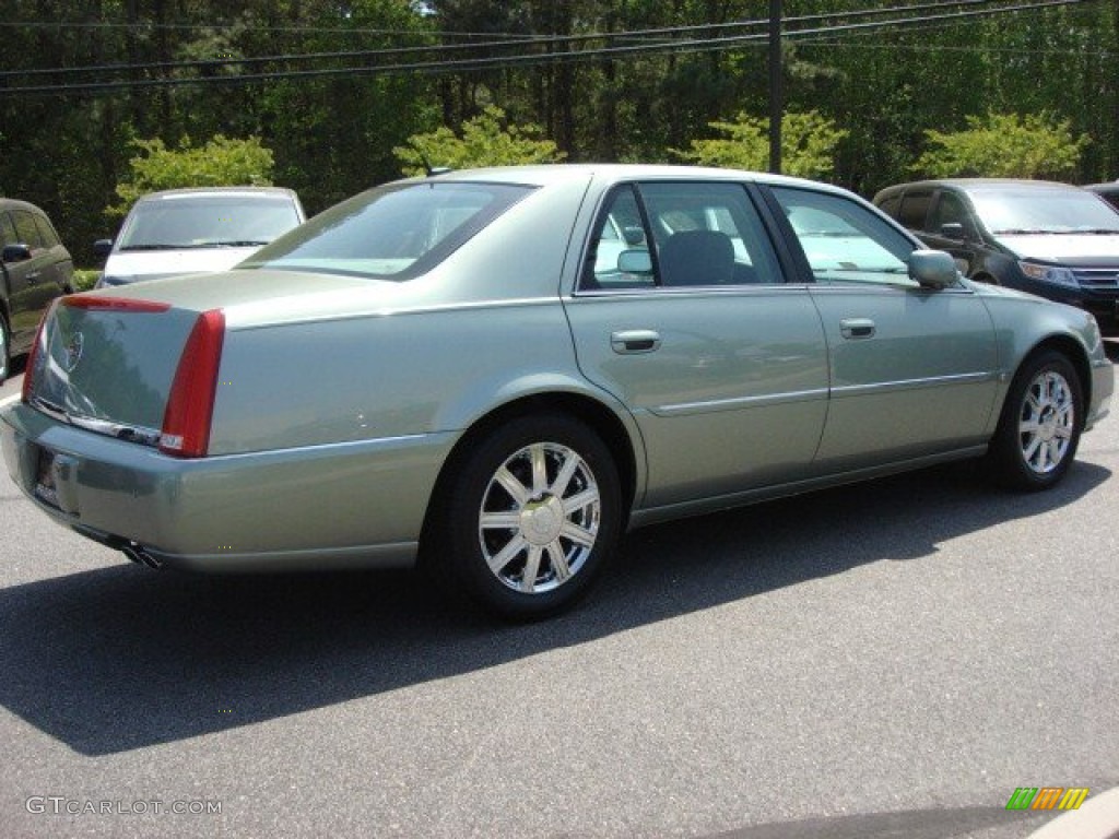 2007 DTS Sedan - Green Silk / Titanium photo #6