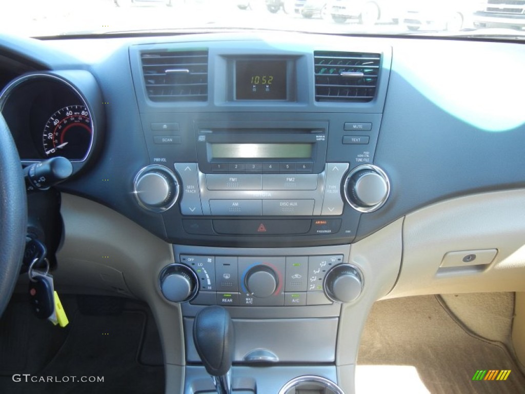 2010 Highlander V6 - Blizzard White Pearl / Sand Beige photo #20