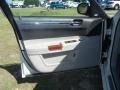 Cool Vanilla - 300 C HEMI Photo No. 14