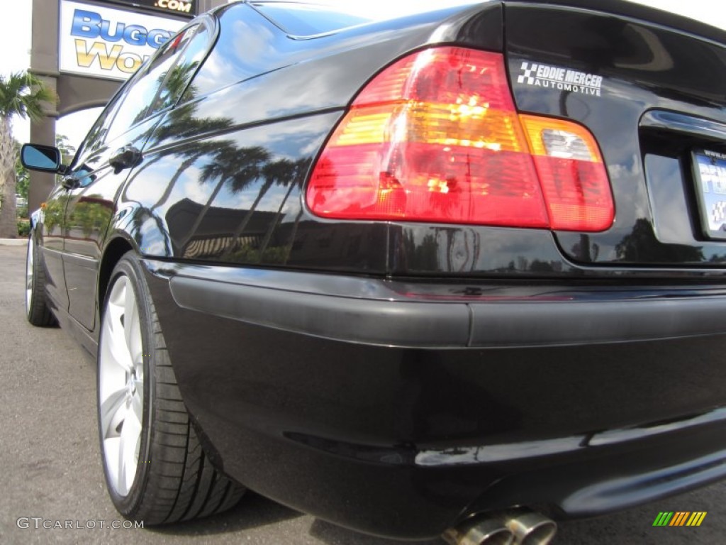 2004 3 Series 330i Sedan - Jet Black / Natural Brown photo #16