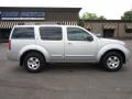 Silver Lightning Metallic - Pathfinder S Photo No. 5
