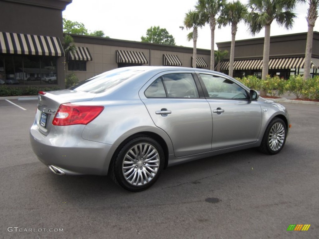 Platinum Silver Metallic 2011 Suzuki Kizashi SE Exterior Photo #63981243
