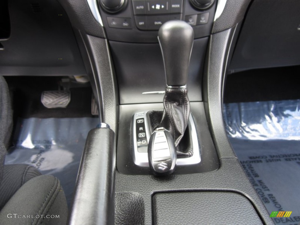 2011 Suzuki Kizashi SE Transmission Photos