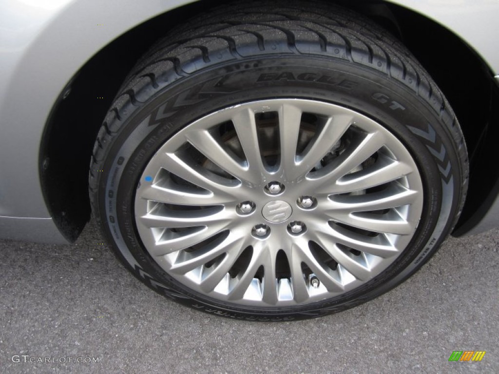 2011 Suzuki Kizashi SE Wheel Photos