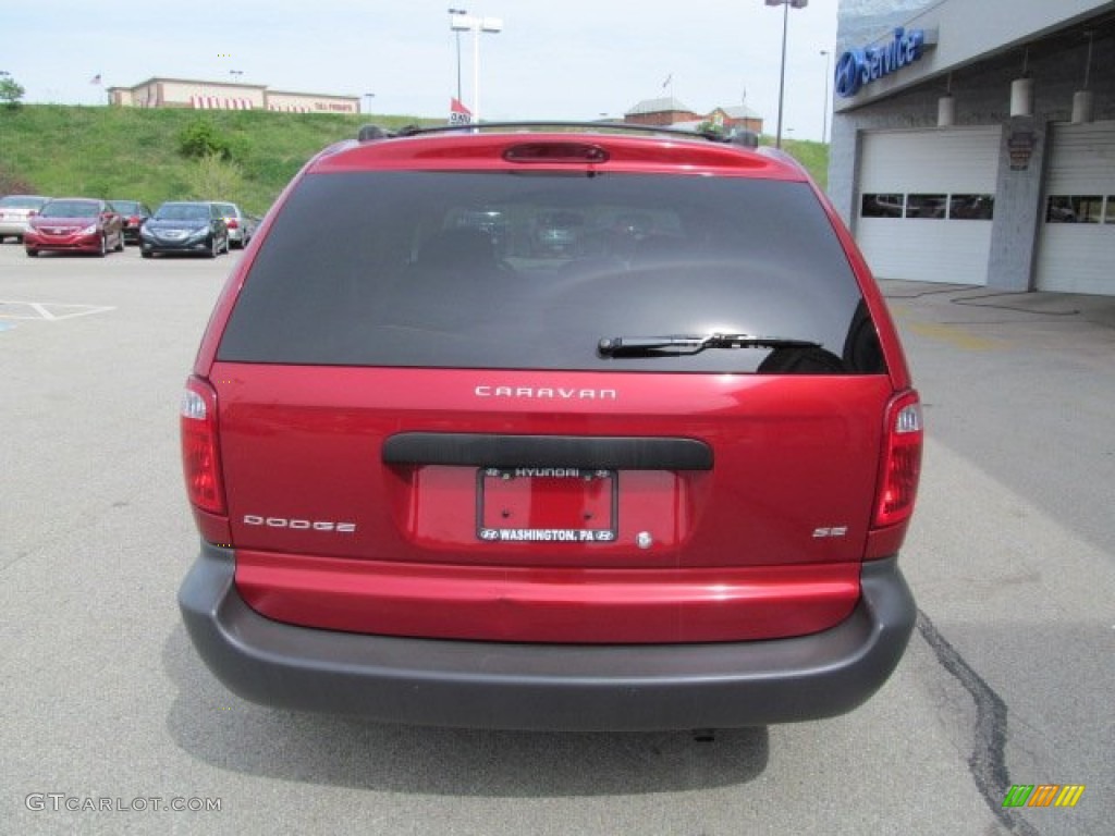 2003 Caravan SE - Inferno Red Tinted Pearl / Taupe photo #7