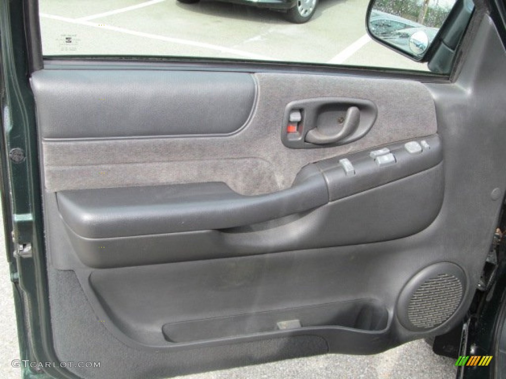 2002 Blazer LS 4x4 - Forest Green Metallic / Graphite photo #11