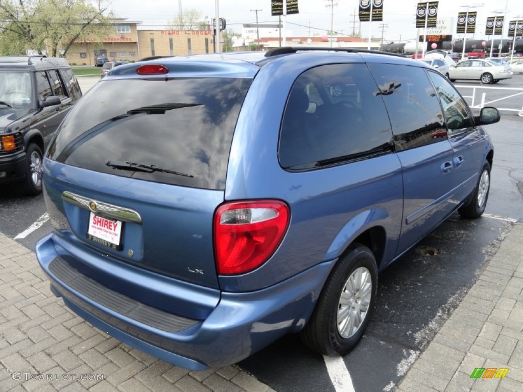 2007 Town & Country LX - Marine Blue Pearl / Medium Slate Gray photo #5