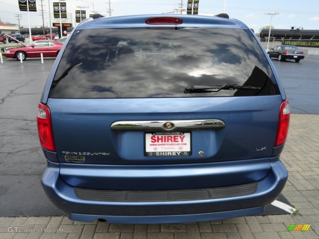2007 Town & Country LX - Marine Blue Pearl / Medium Slate Gray photo #6
