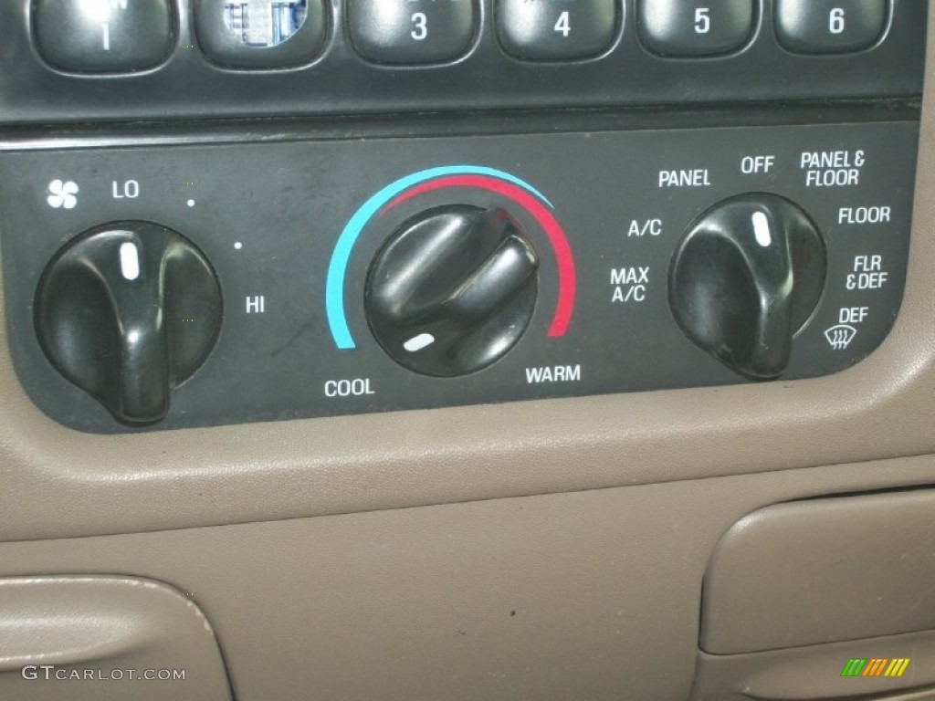 1997 Ford Expedition Eddie Bauer 4x4 Controls Photo #63992472