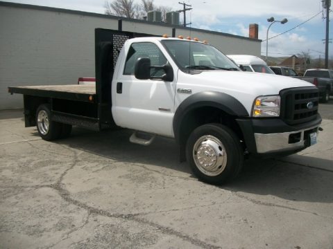 2006 Ford F550 Super Duty XL Regular Cab Stake Truck Data, Info and Specs