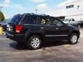 Black - Grand Cherokee Overland 4x4 Photo No. 3