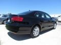 Black - Jetta SE Sedan Photo No. 2