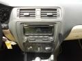 Black - Jetta SE Sedan Photo No. 17