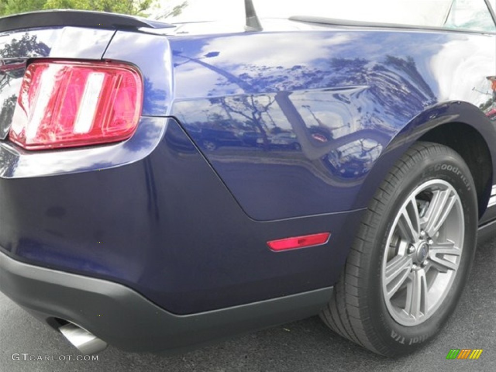 2011 Mustang V6 Premium Convertible - Kona Blue Metallic / Stone photo #8