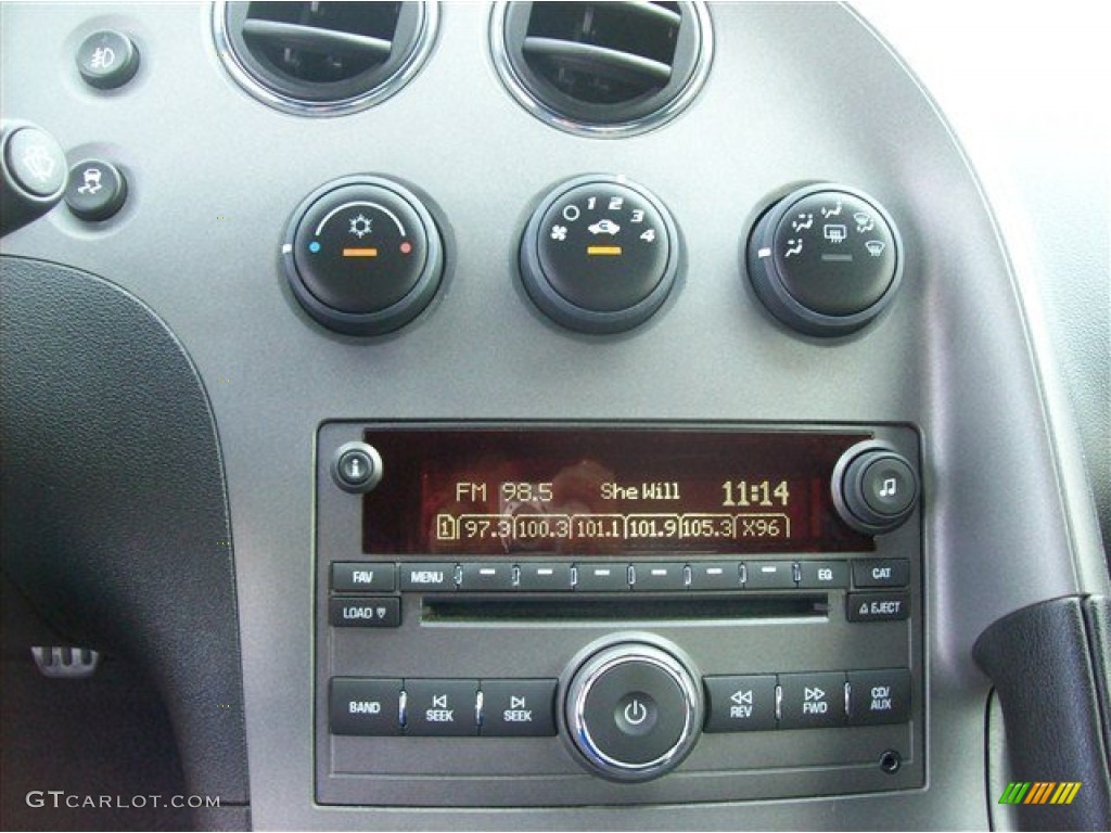 2009 Pontiac Solstice GXP Roadster Audio System Photos