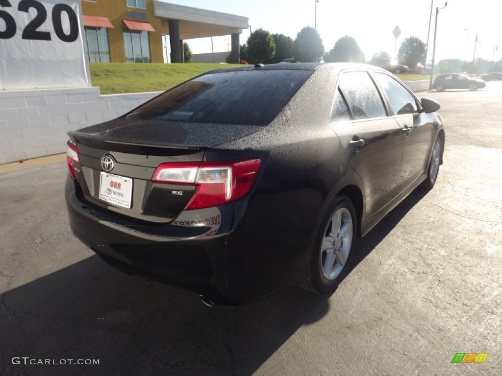 2012 Camry SE - Attitude Black Metallic / Black photo #7