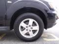 Labrador Black Pearl - Outlander ES 4WD Photo No. 13