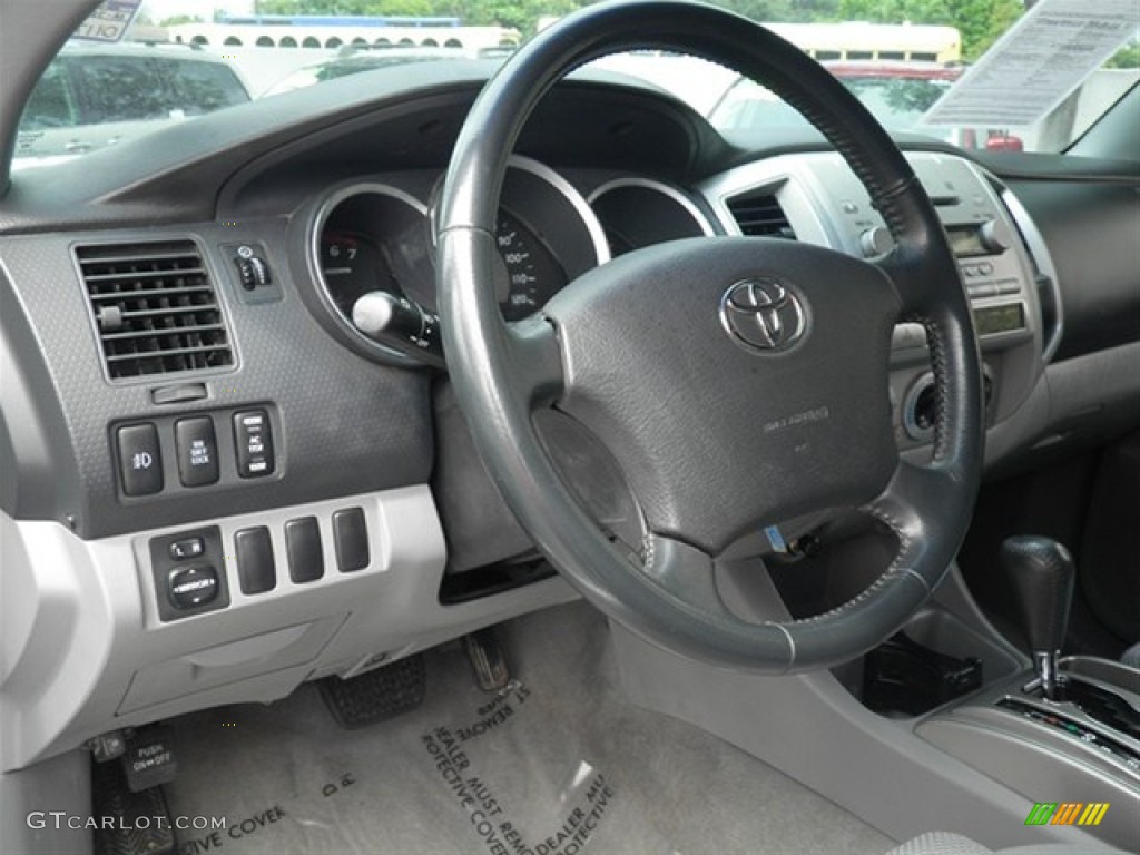 2007 Tacoma V6 SR5 Double Cab 4x4 - Silver Streak Mica / Graphite Gray photo #24