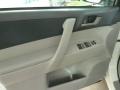 Blizzard White Pearl - Highlander V6 4WD Photo No. 11