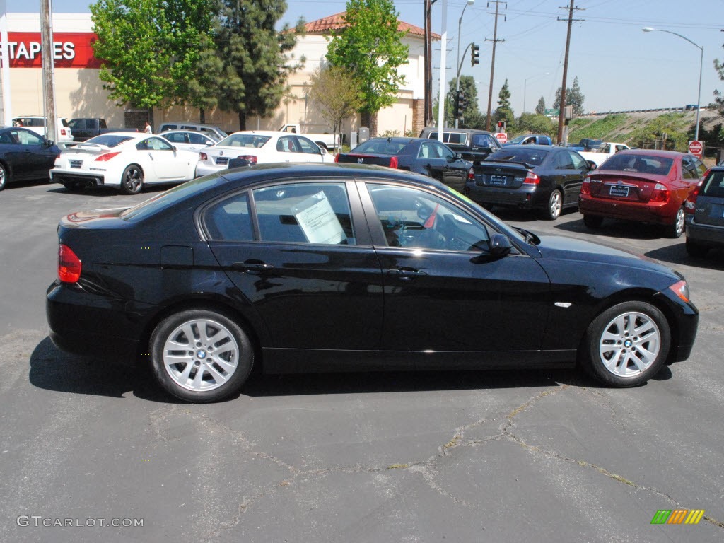 2007 3 Series 328i Sedan - Black Sapphire Metallic / Black photo #3