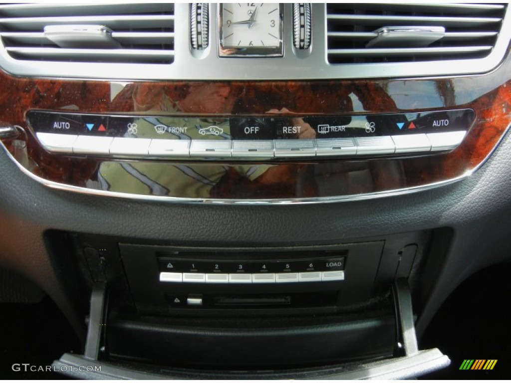 2008 Mercedes-Benz S 550 Sedan Controls Photo #64004983