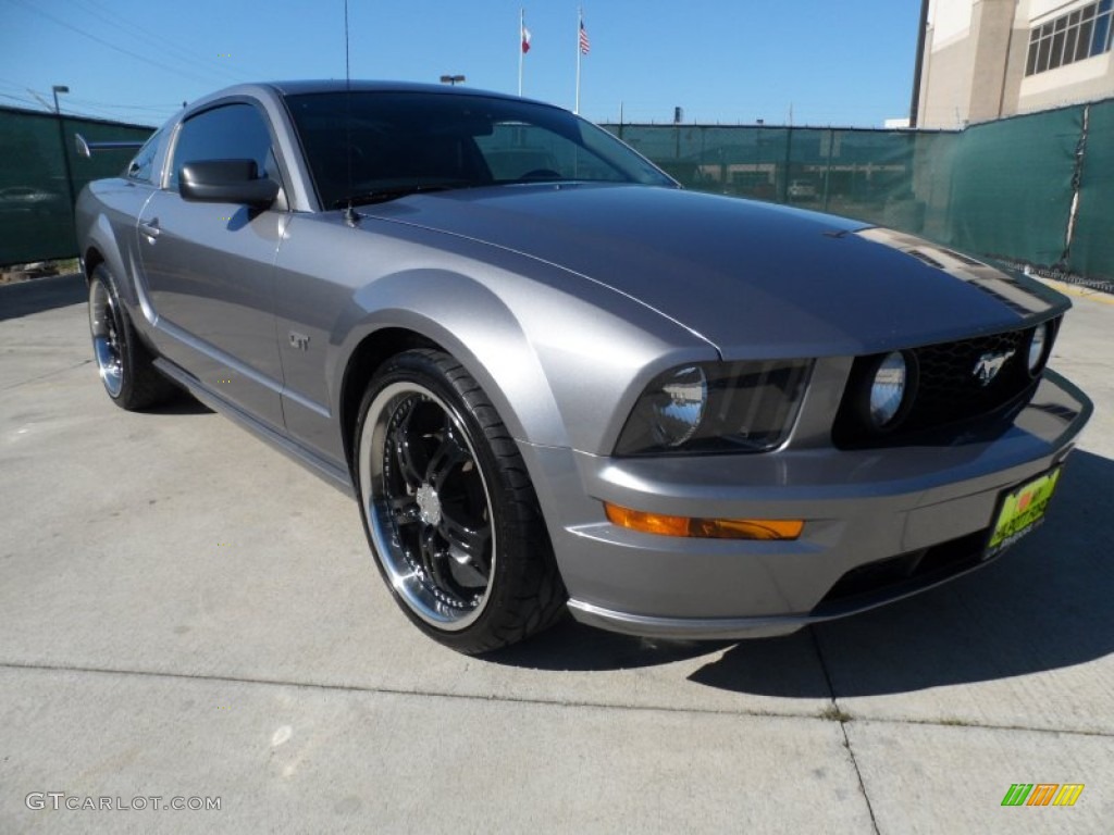 2006 Mustang GT Premium Coupe - Tungsten Grey Metallic / Dark Charcoal photo #1