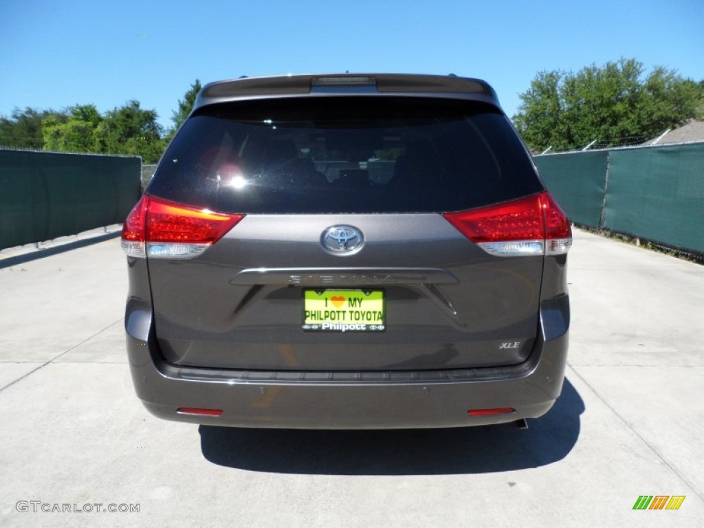 2012 Sienna XLE - Predawn Gray Mica / Light Gray photo #4