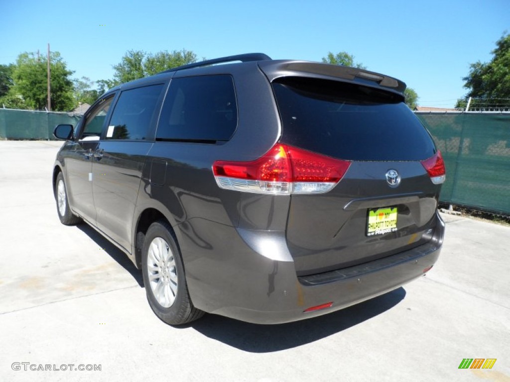 2012 Sienna XLE - Predawn Gray Mica / Light Gray photo #5