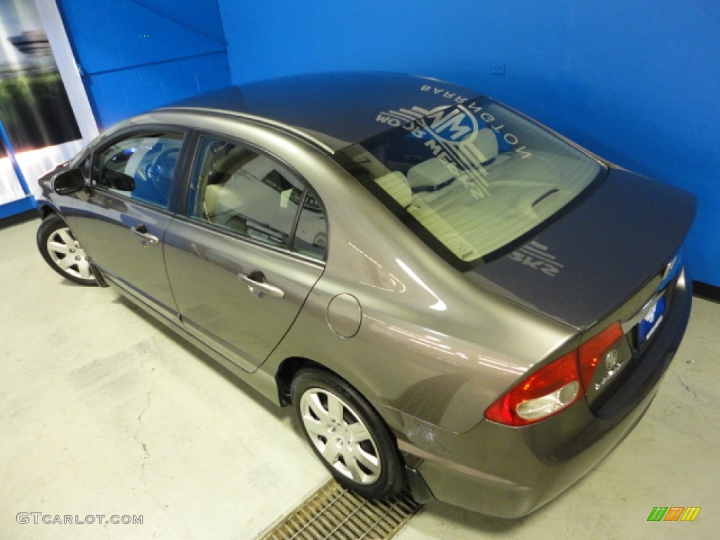 2010 Civic LX Sedan - Urban Titanium Metallic / Beige photo #35