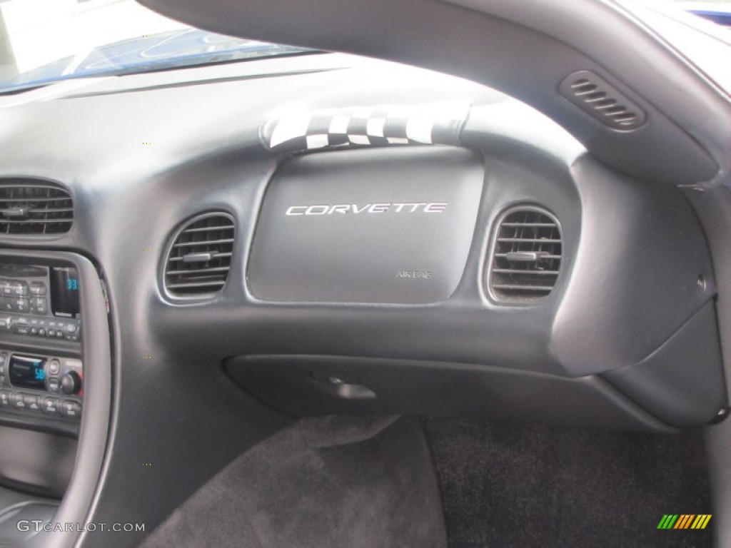 2004 Corvette Z06 - LeMans Blue Metallic / Black photo #19