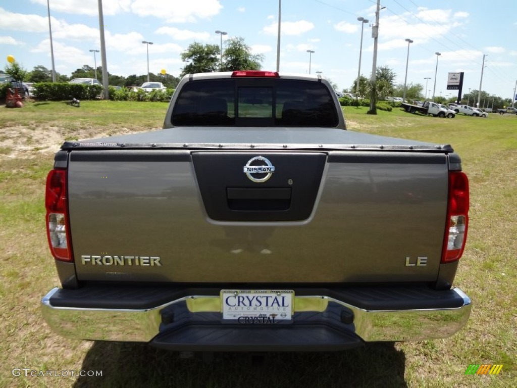 2007 Frontier LE King Cab - Desert Stone / Steel photo #7