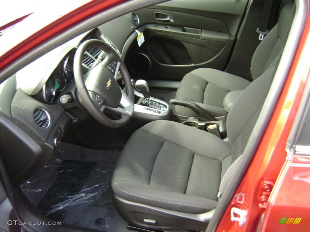 2012 Cruze LT - Crystal Red Metallic / Jet Black photo #2