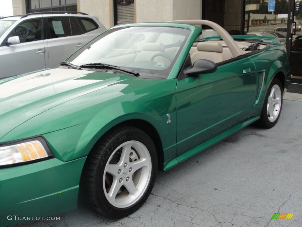 1999 Mustang SVT Cobra Convertible - Electric Green Metallic / Medium Parchment photo #17