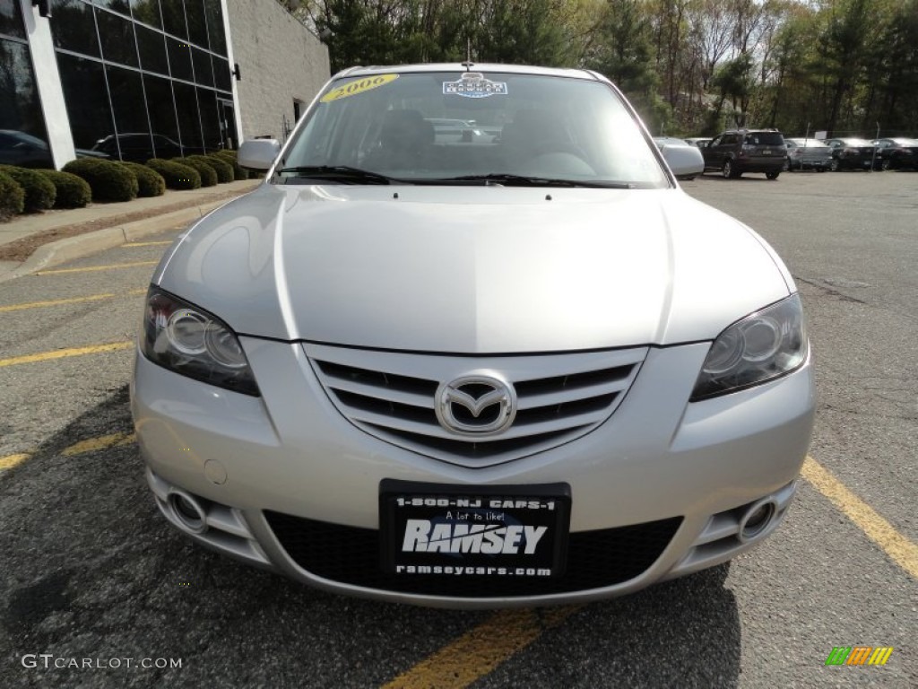 2006 MAZDA3 s Touring Sedan - Sunlight Silver Metallic / Black/Red photo #2